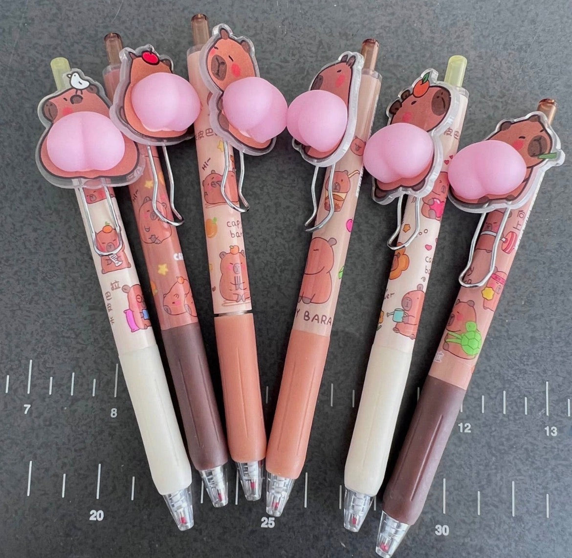 Capybara Squishy Butt Pens
