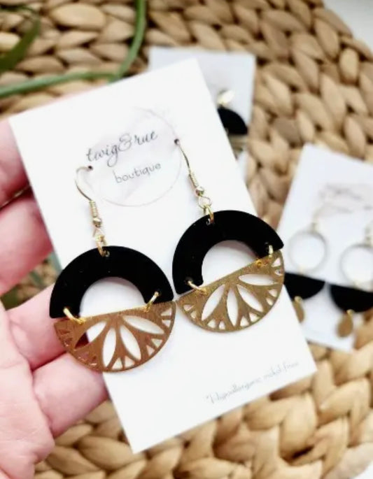 Ophelia Twig & Rue Earrings-black