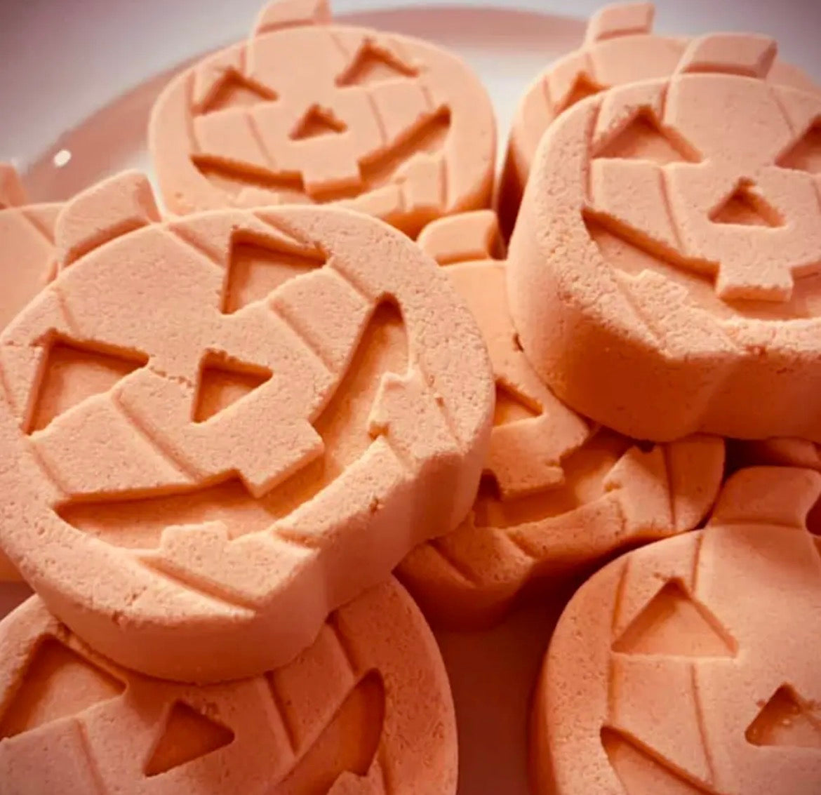 Poppy & Thyme Bath Bombs